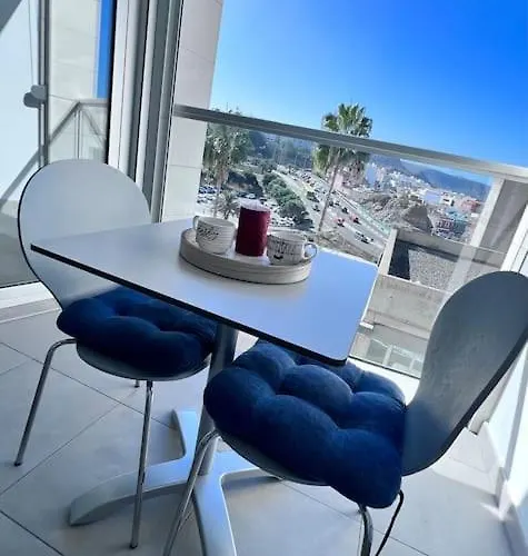 Con Terraza Y Vistas Апартаменты *