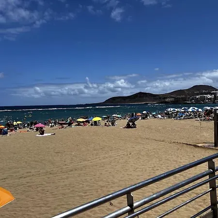 Con Terraza Y Vistas